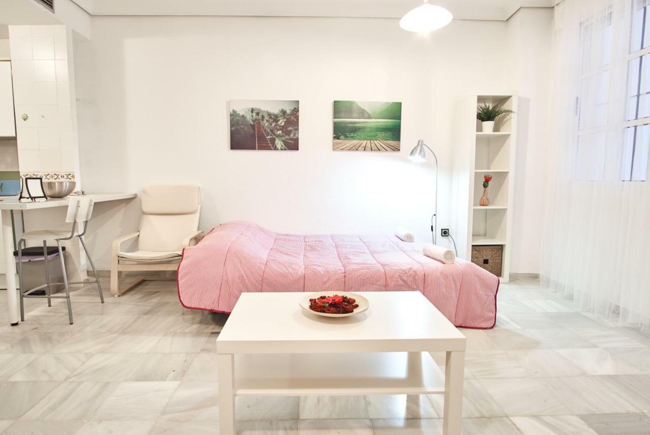 Pureza Oasis Suite Sevilla Buitenkant foto