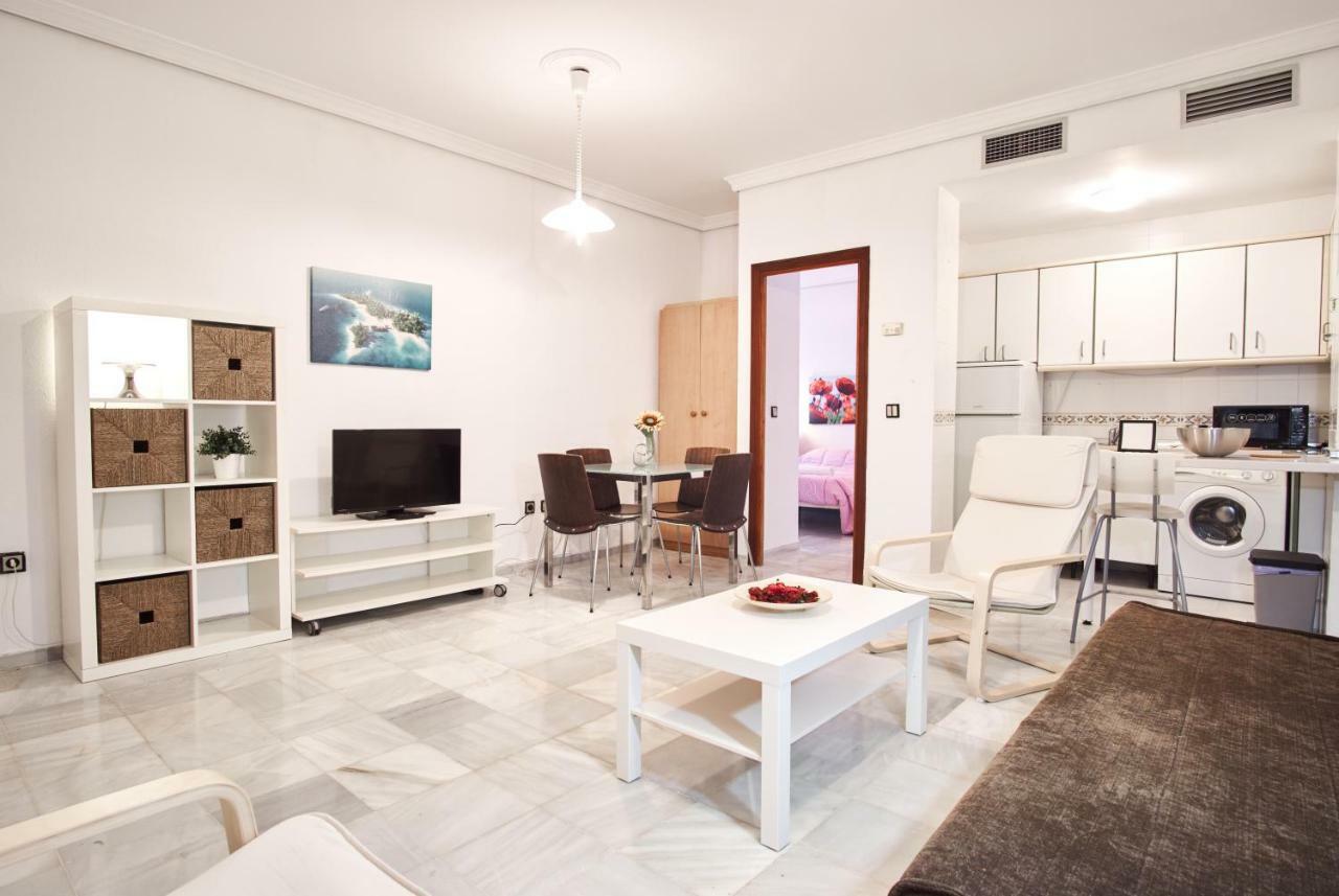 Pureza Oasis Suite Sevilla Buitenkant foto