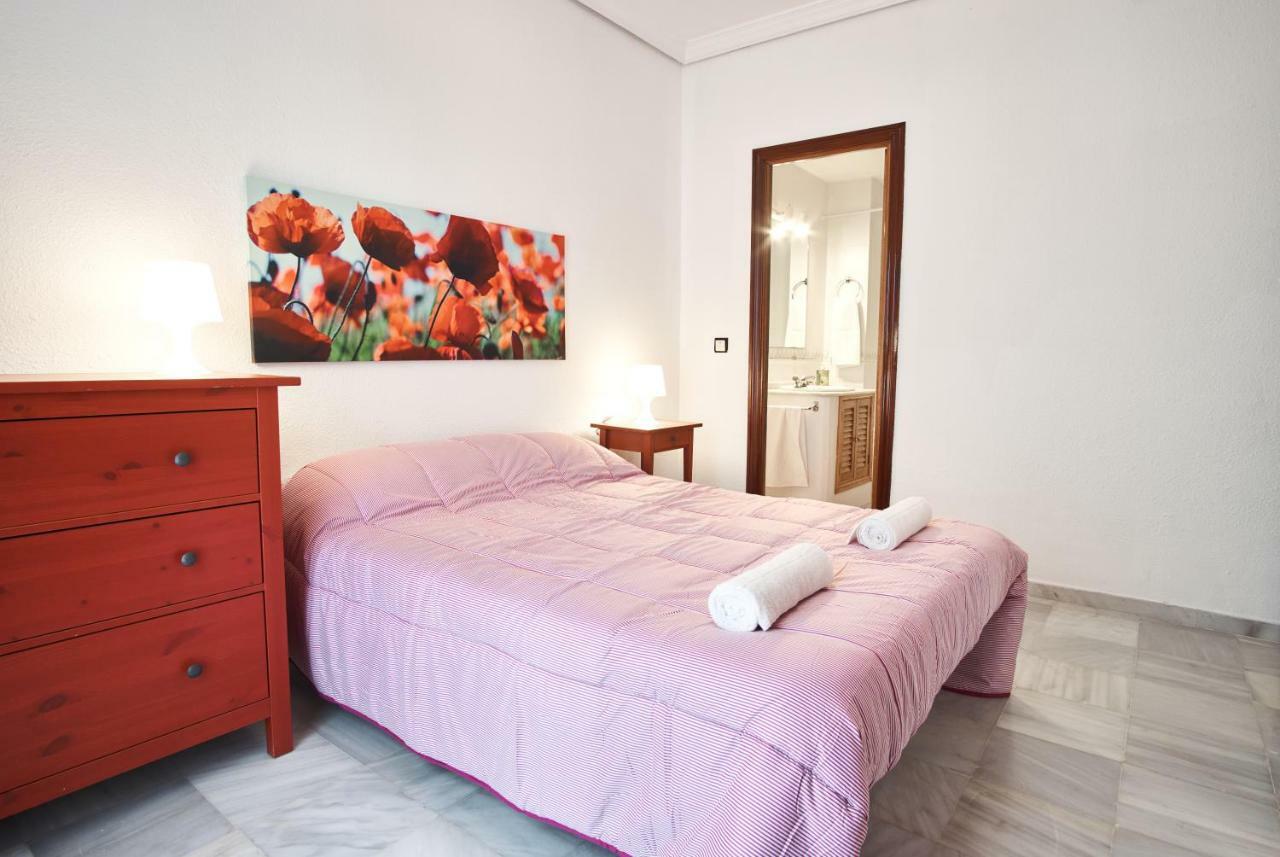 Pureza Oasis Suite Sevilla Buitenkant foto