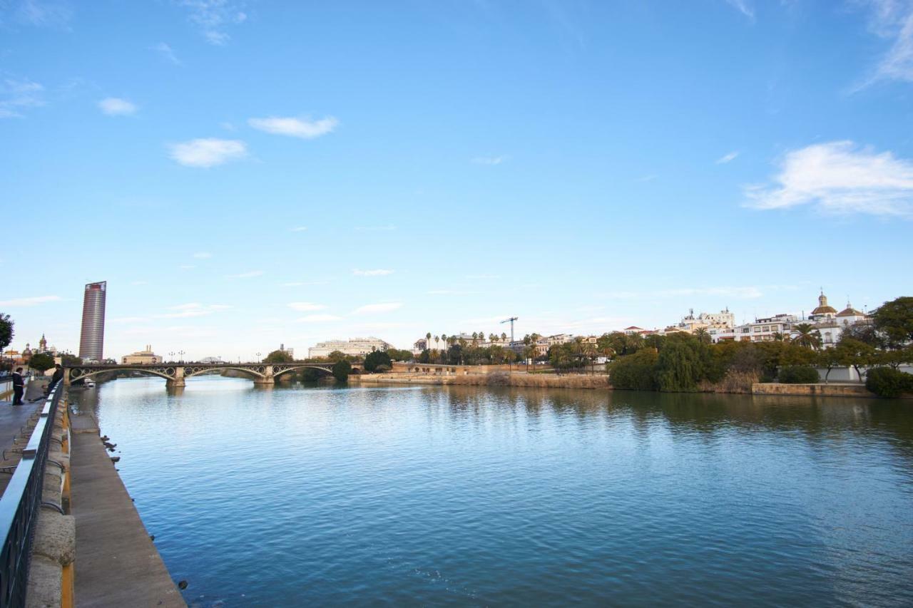 Pureza Oasis Suite Sevilla Buitenkant foto