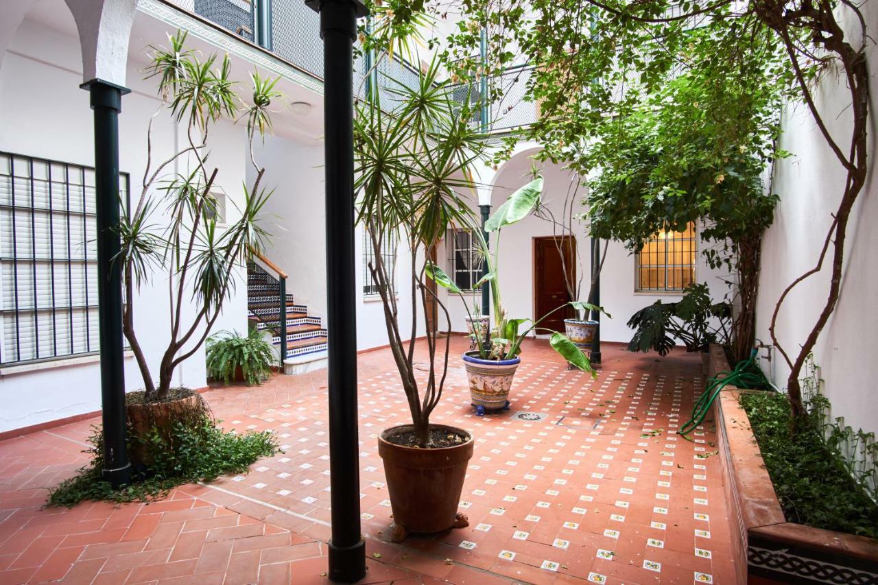 Pureza Oasis Suite Sevilla Buitenkant foto